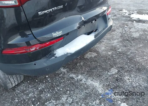 2016 Kia Sportage Ex z USA, uszkodzony, nr VIN KNDPCCAC1G7807239